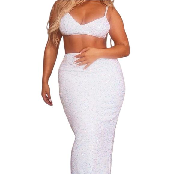 PrettyLittleThing SHAPE White Iridescent Sequin Two-Piece Formal Set – Size US 8 - Picture 1 of 10